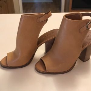 Lucky brand booties tan